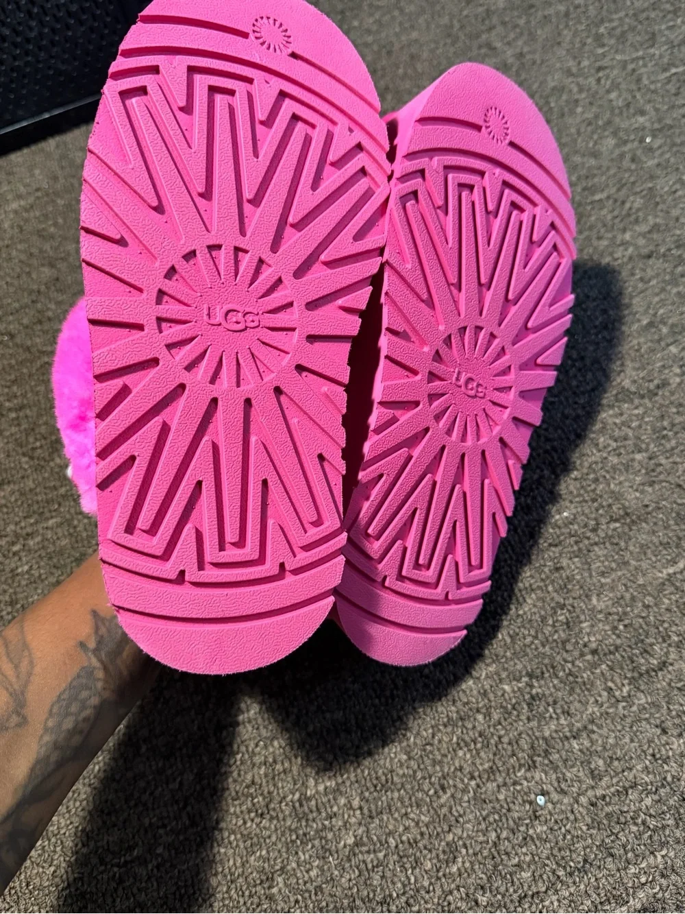 UGG ladies Hot Pink Fluffy Slide Sandals